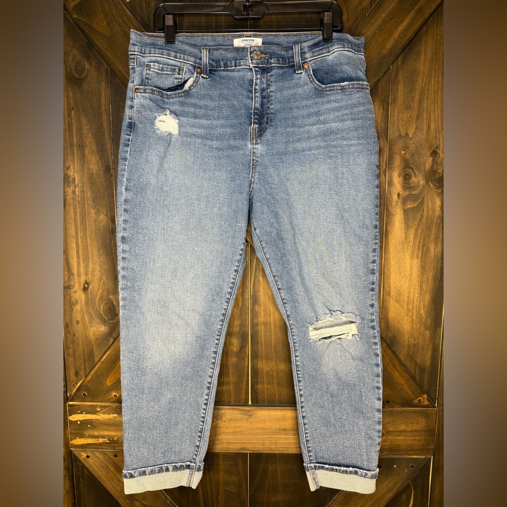 Denizen From Levi’s Boyfriend Jeans Women’s Size 12 Cuffed Distressed